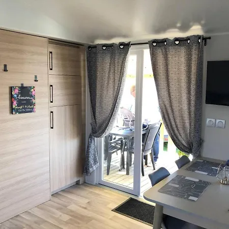 キャンプ場 Mobil Neuf 6/8 Pers *